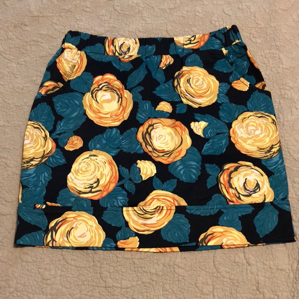 Floral Mini Skirt - Sz S